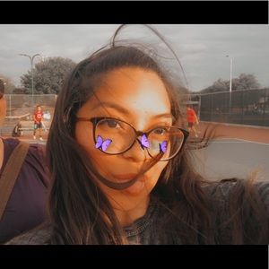 Meet your Posher, Glory